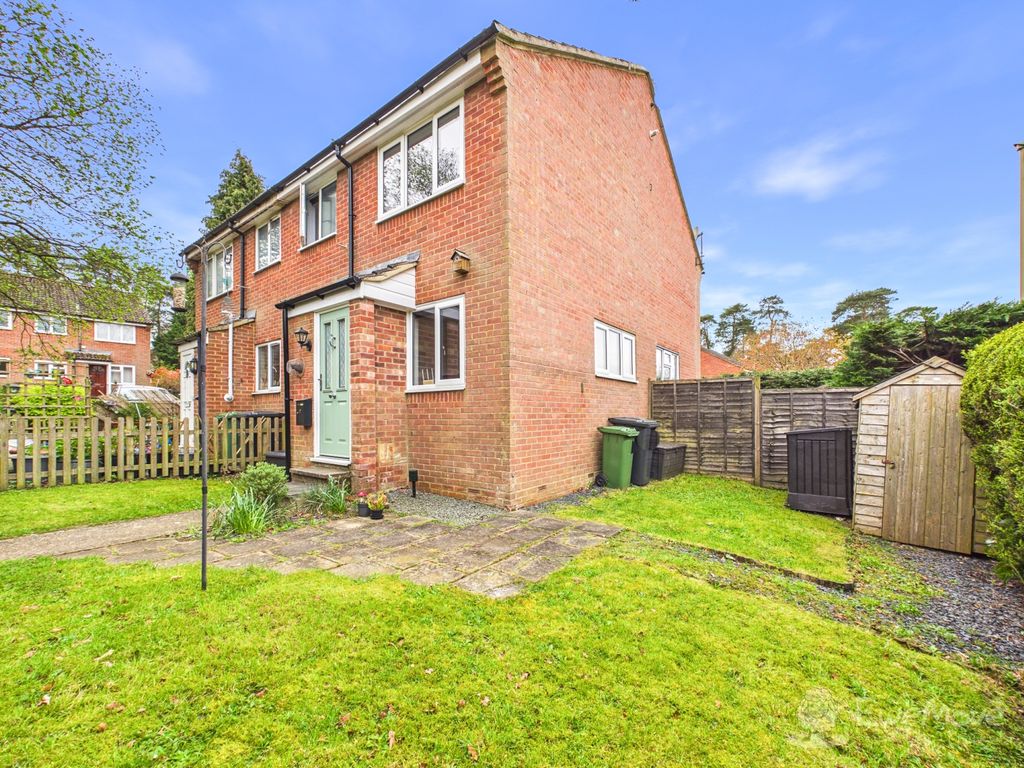 Property photo 1 of 8 Cam03624G0-Pr0221-Still014