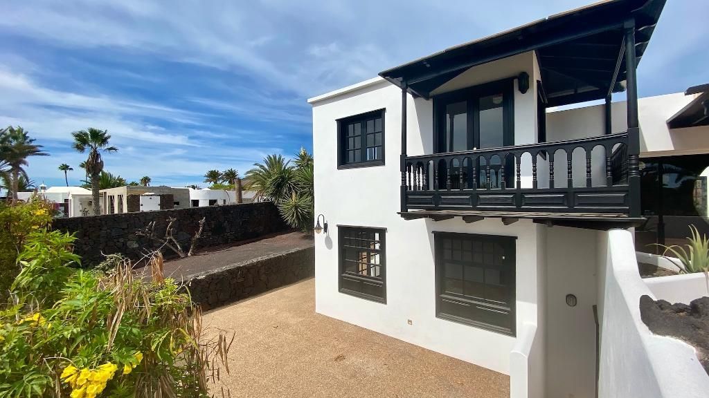 Property photo 3 of 10 <Caption/>