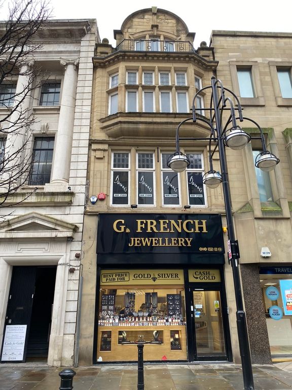 Property photo 1 of 6 Photo 5