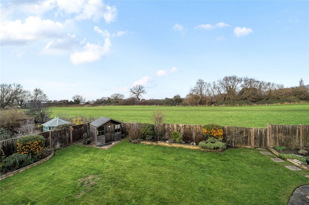 Property photo 2 of 22 Picture No. 18