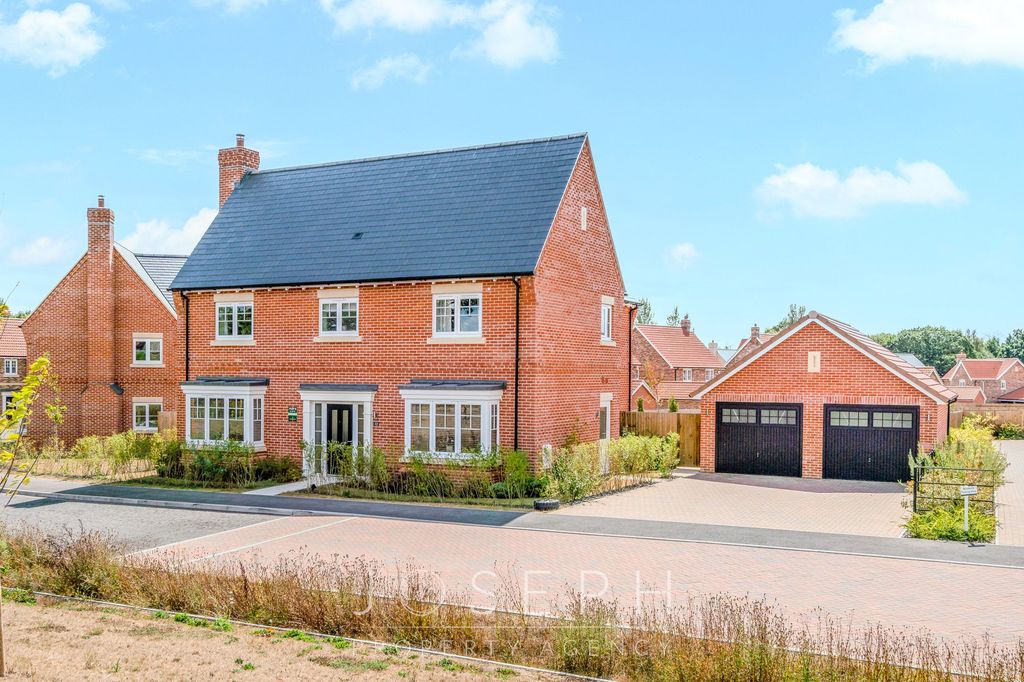 Property photo 1 of 33