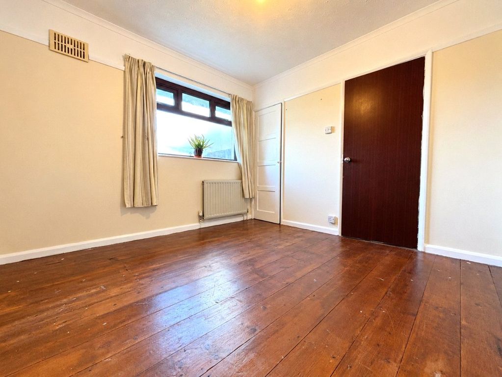 Property photo 3 of 14 Picture No. 30