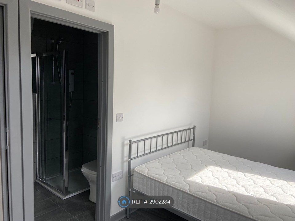 Property photo 2 of 3