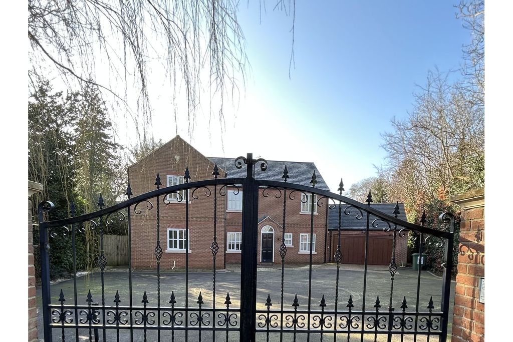 Property photo 1 of 78