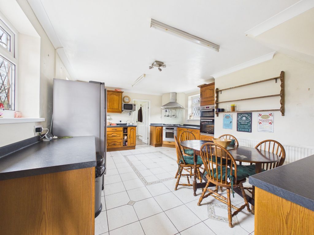 Property photo 3 of 24 4973258