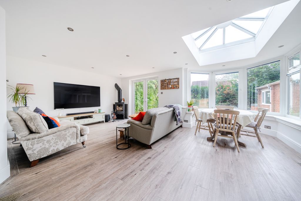 Property photo 3 of 14