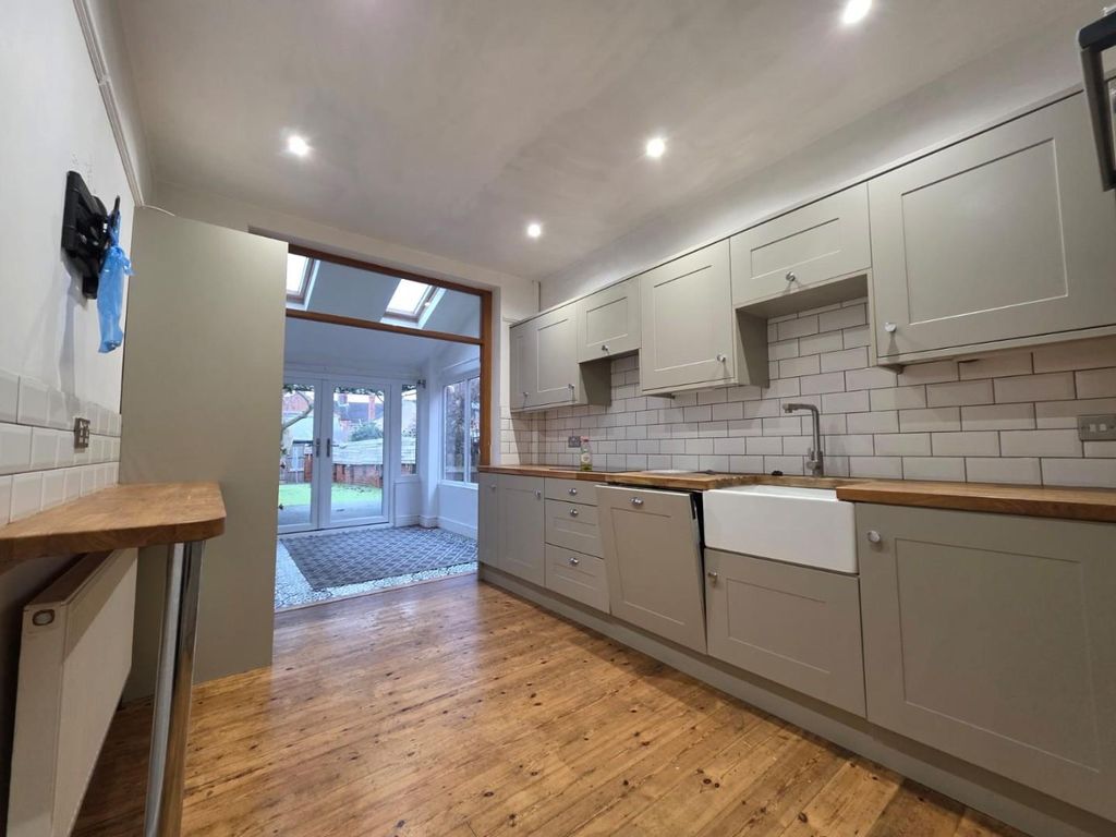 Property photo 3 of 13 2.Jpg