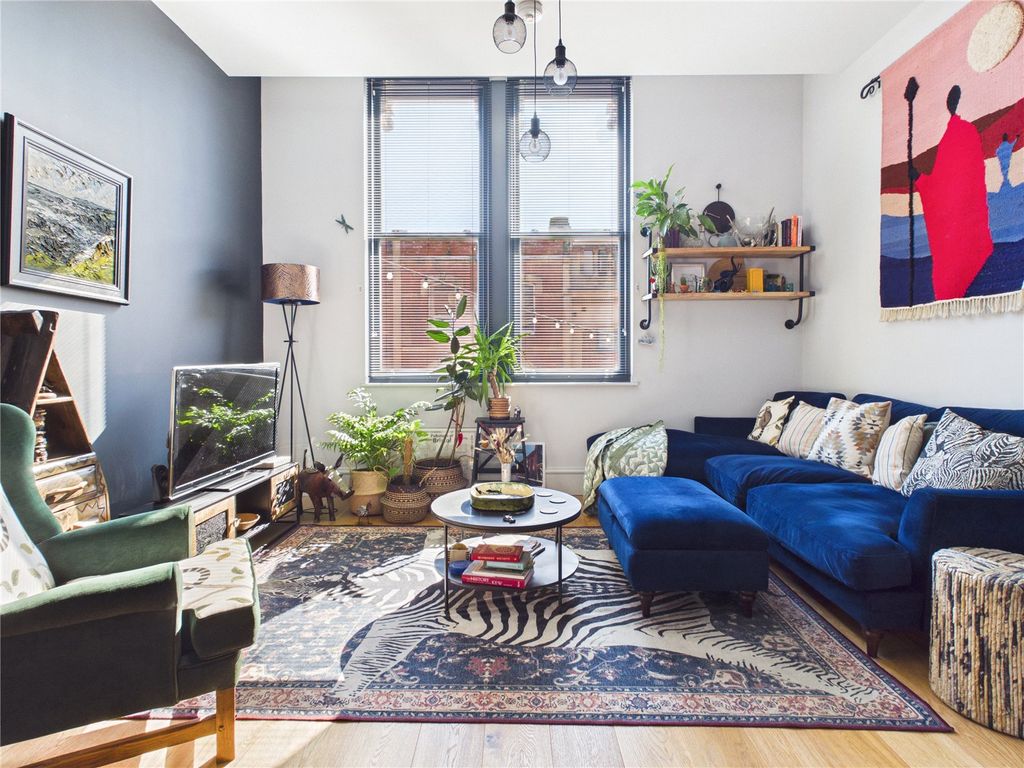 Property photo 1 of 16 Picture No. 21