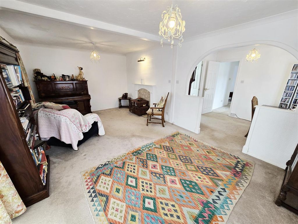 Property photo 2 of 19 Living Room