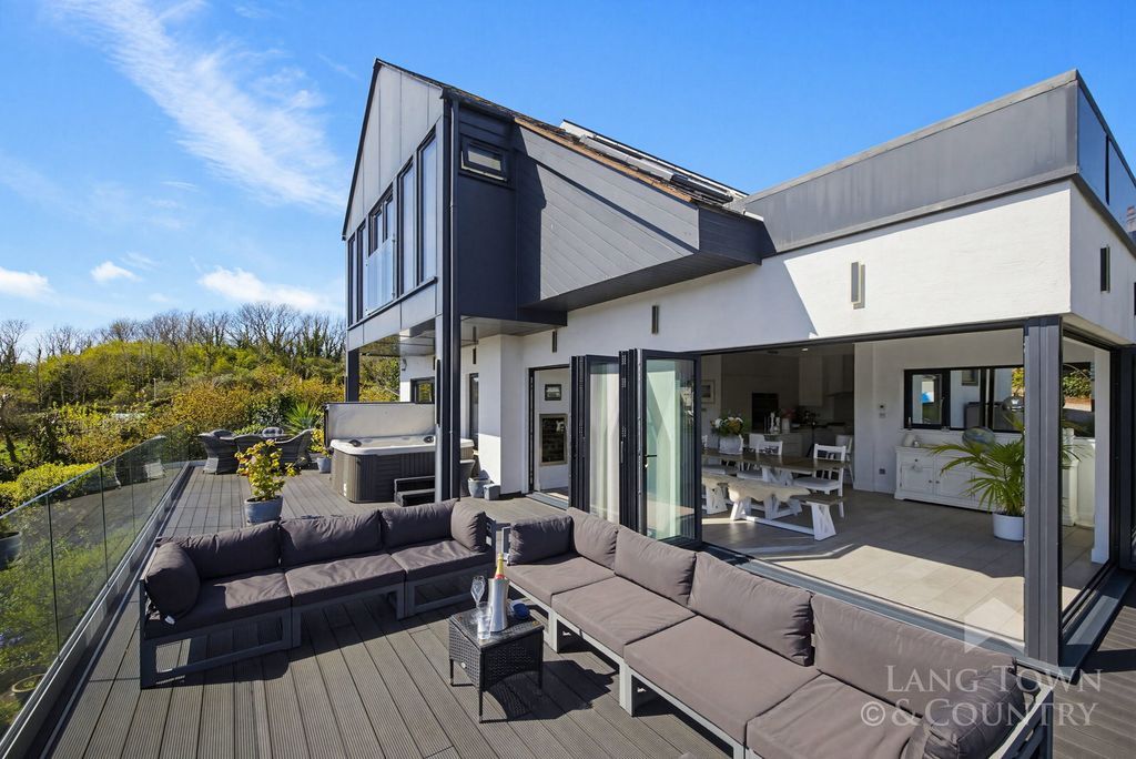 Property photo 1 of 38