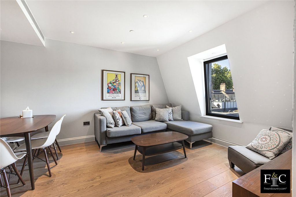 Property photo 2 of 16 Picture No. 05