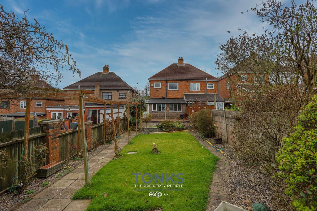 Property photo 2 of 22