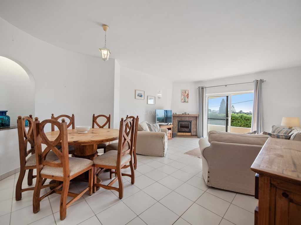 Property photo 2 of 27