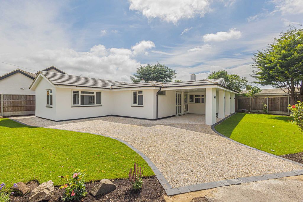 Property photo 1 of 30