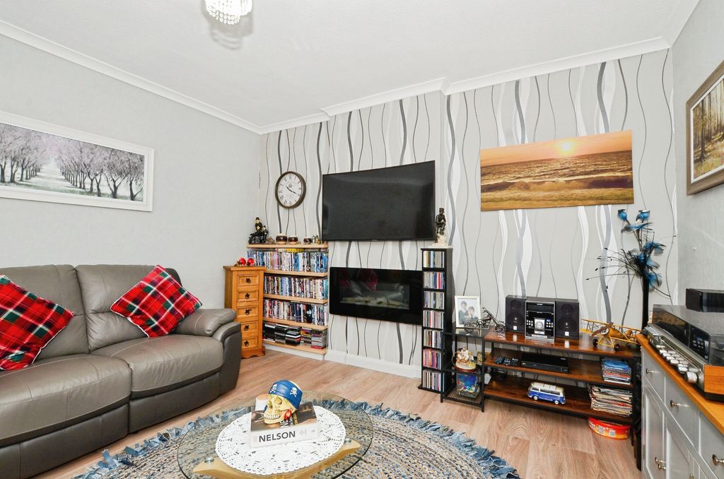 Property photo 3 of 19 Dsc_8607