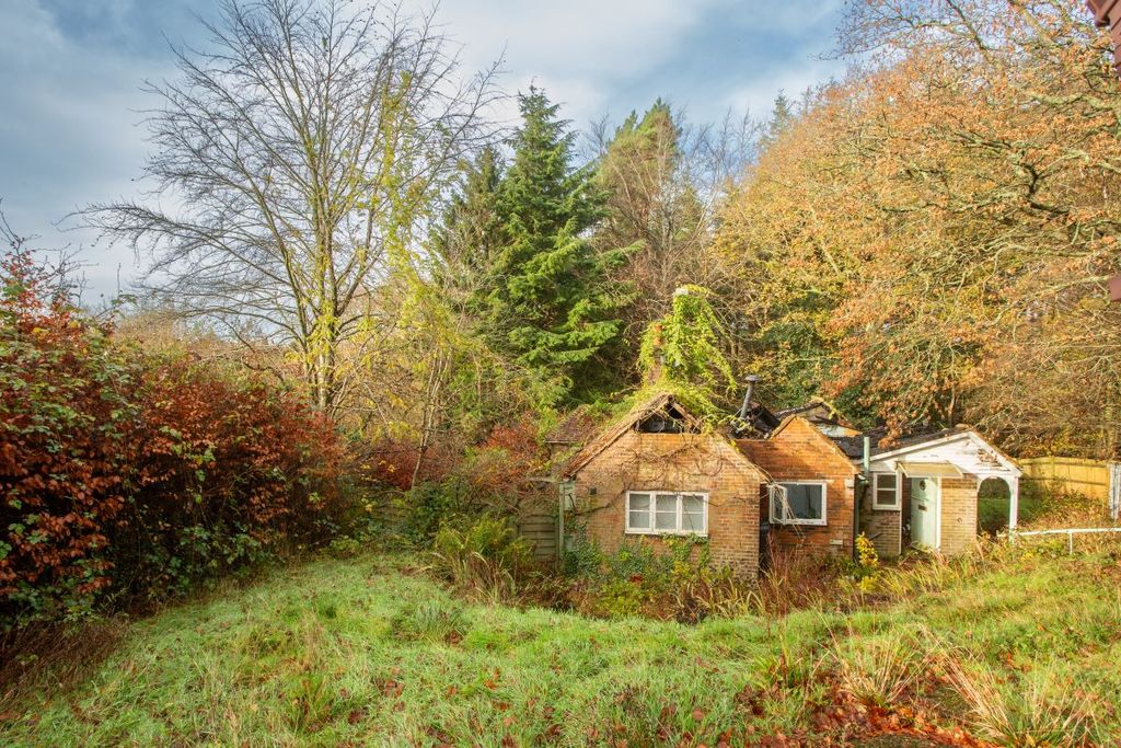 Property photo 2 of 9