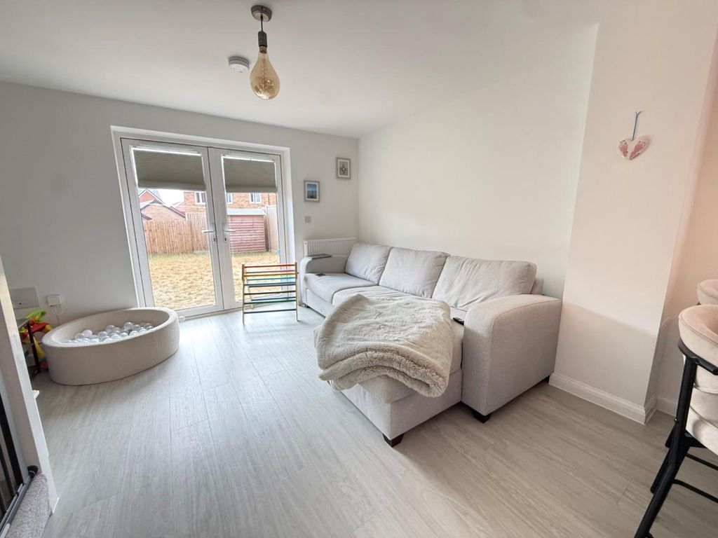 Property photo 2 of 13 5.Jpg