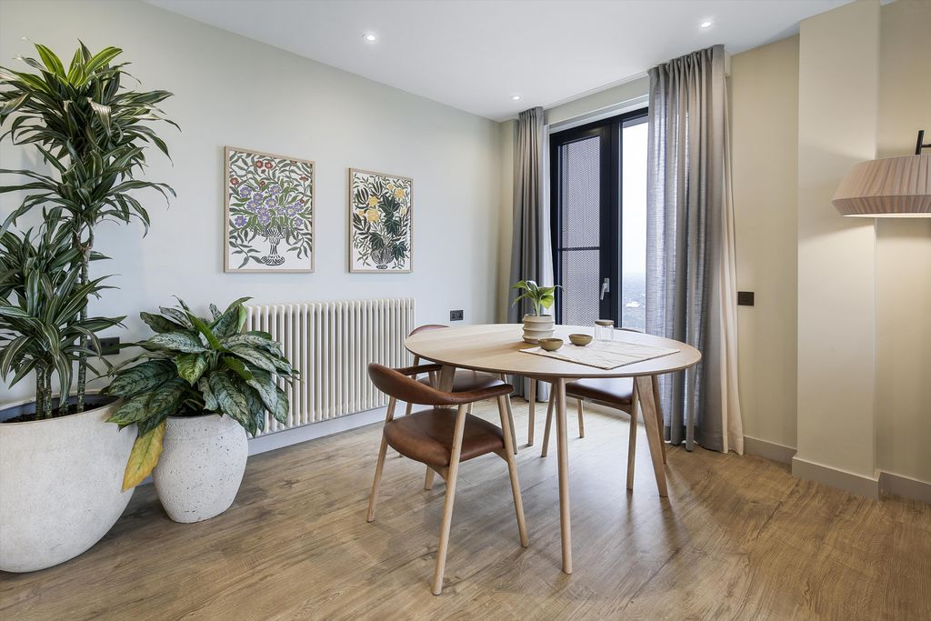 Property photo 1 of 38 Image