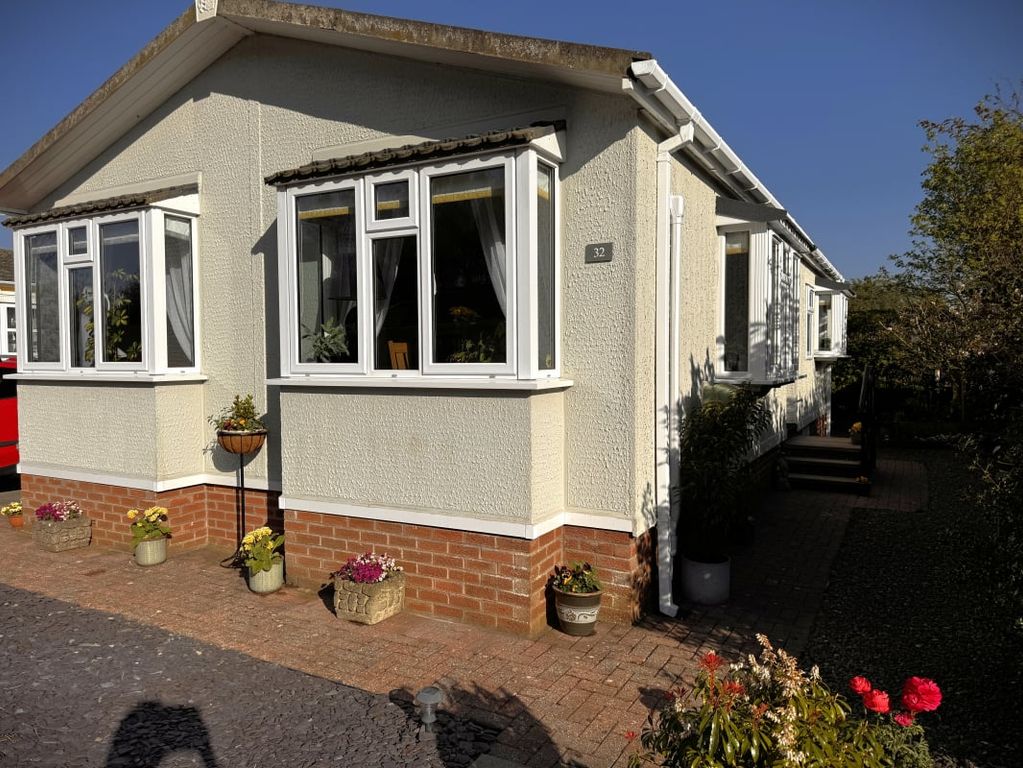 Property photo 1 of 36