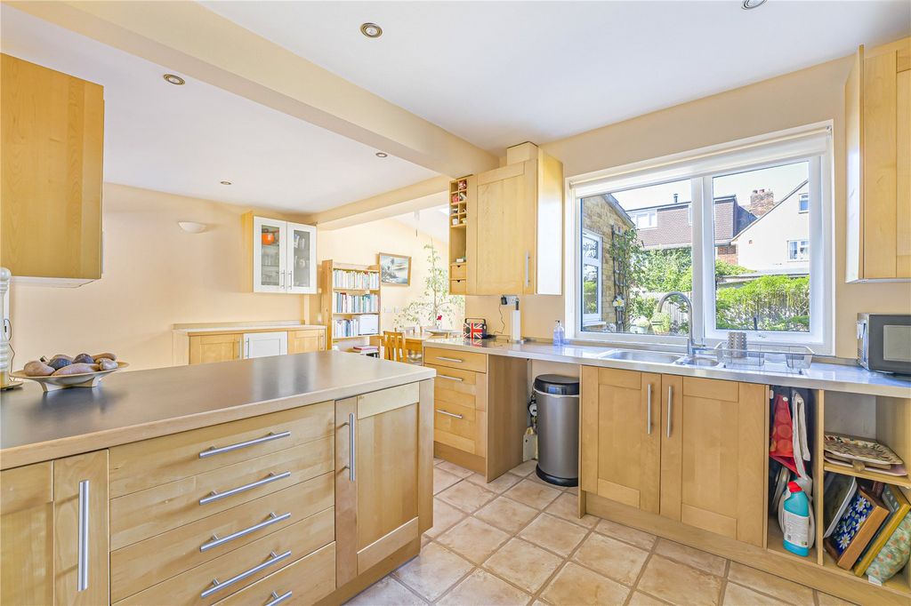 Property photo 2 of 23 Picture No. 20