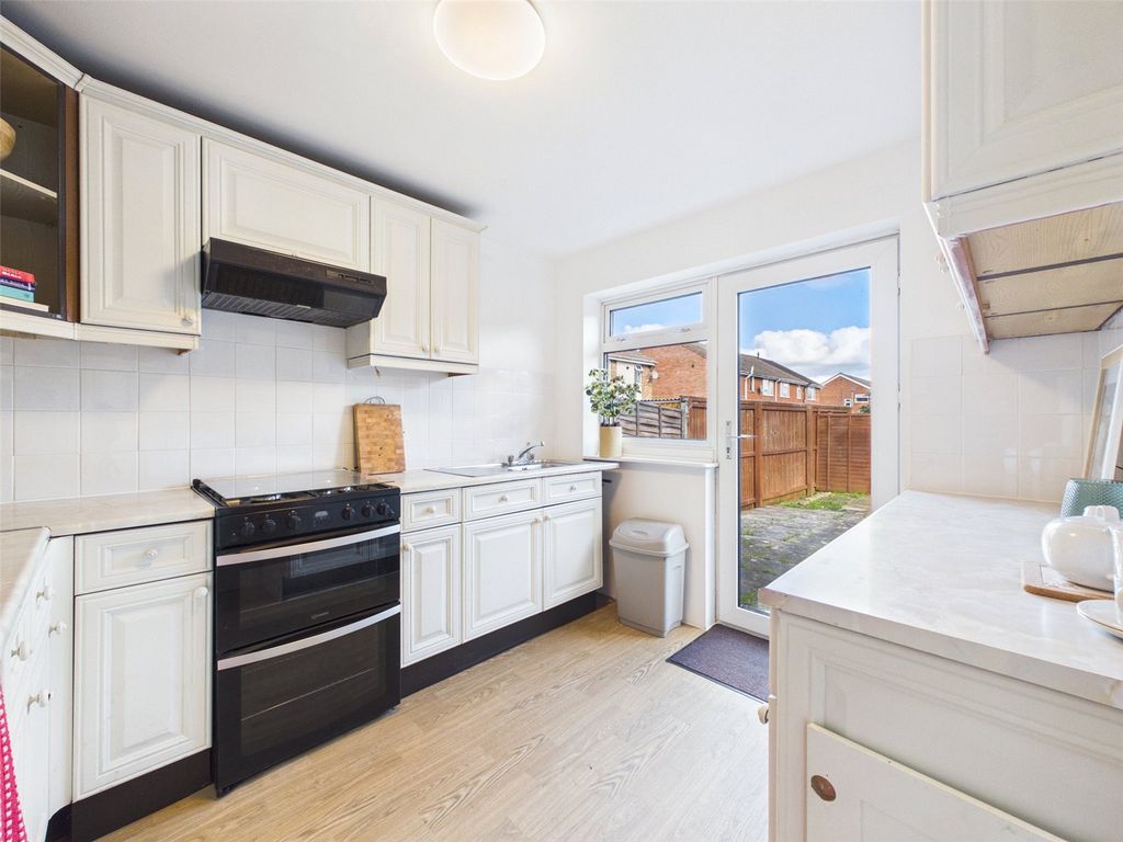 Property photo 3 of 13 Picture No. 11