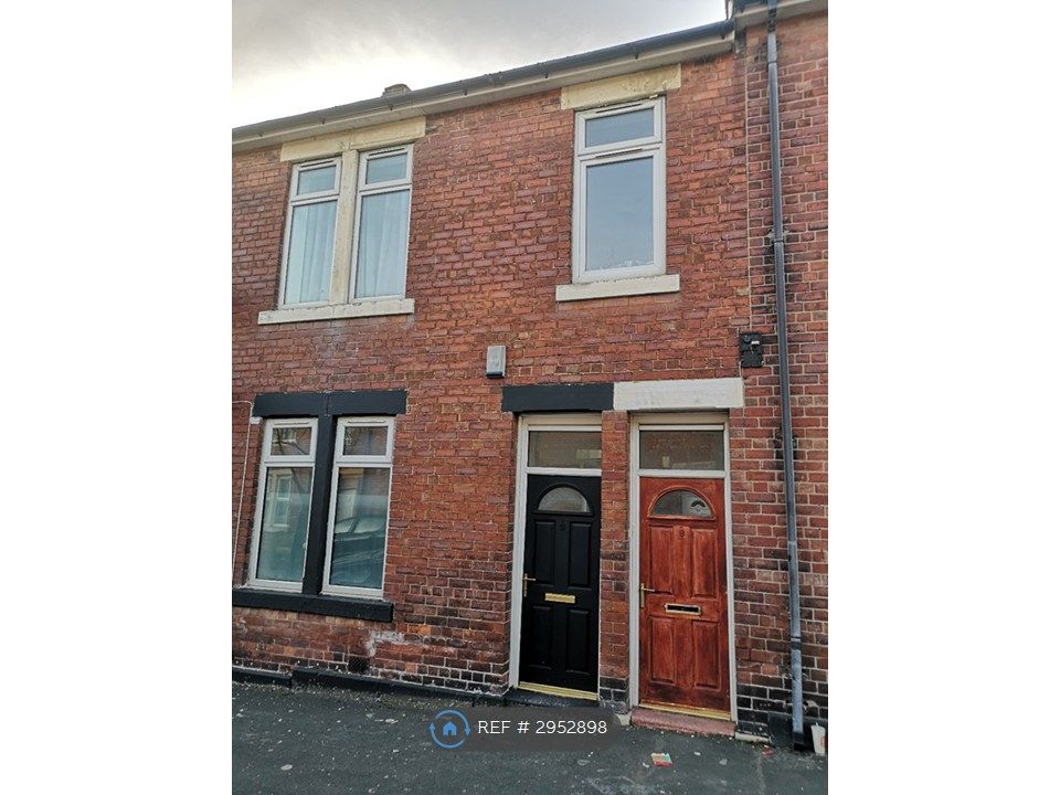 Property photo 1 of 17 11 Barrasford Street