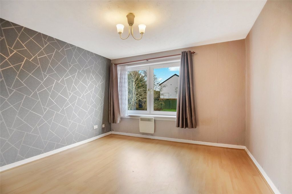 Property photo 2 of 17 Picture No. 04