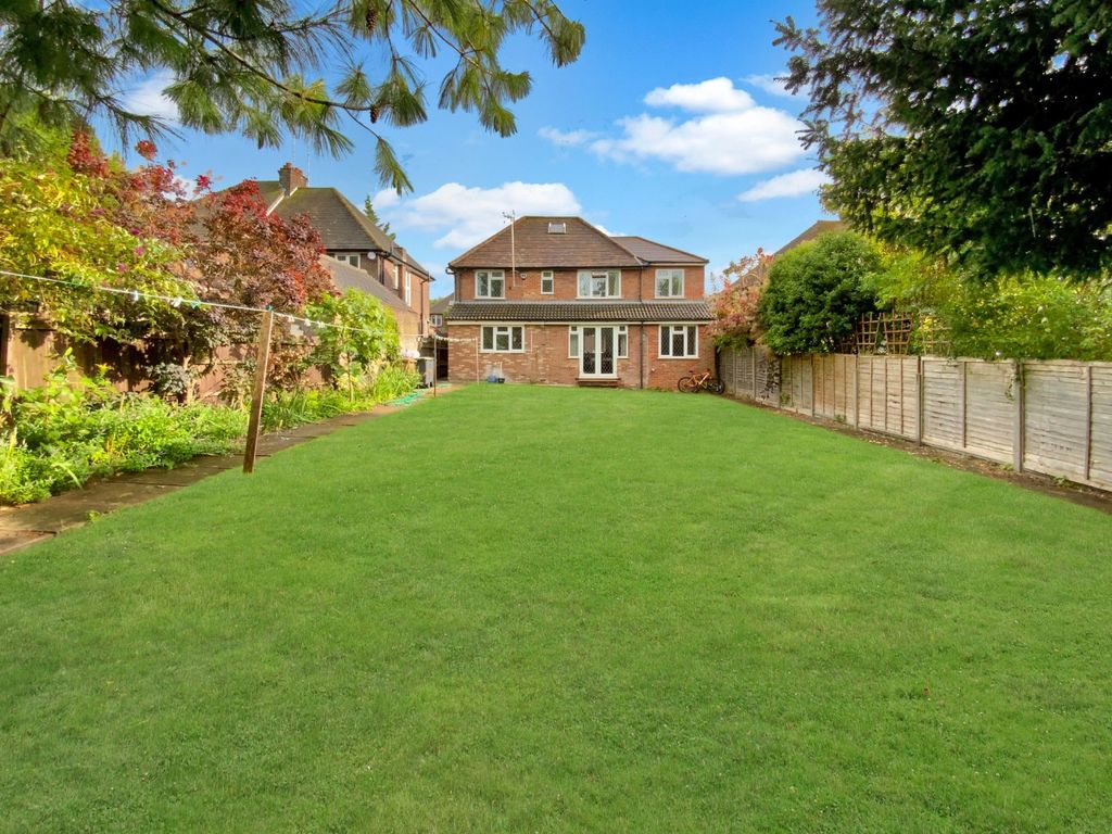 Additional image 14 of 4 bed detached house for saleGreenhill Avenue, Luton, Bedfordshire LU2