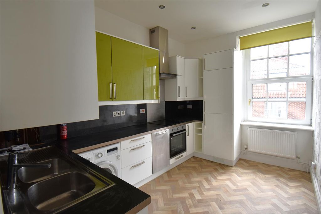 Property photo 3 of 15 5A.Jpg