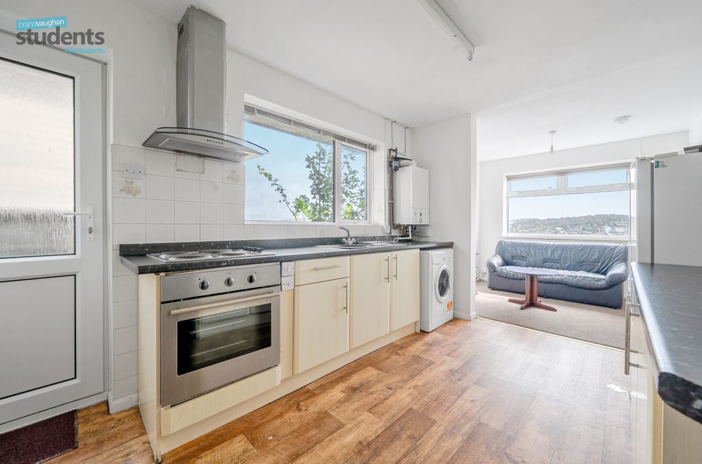 Property photo 2 of 10 9712B430-6B21-4B0...