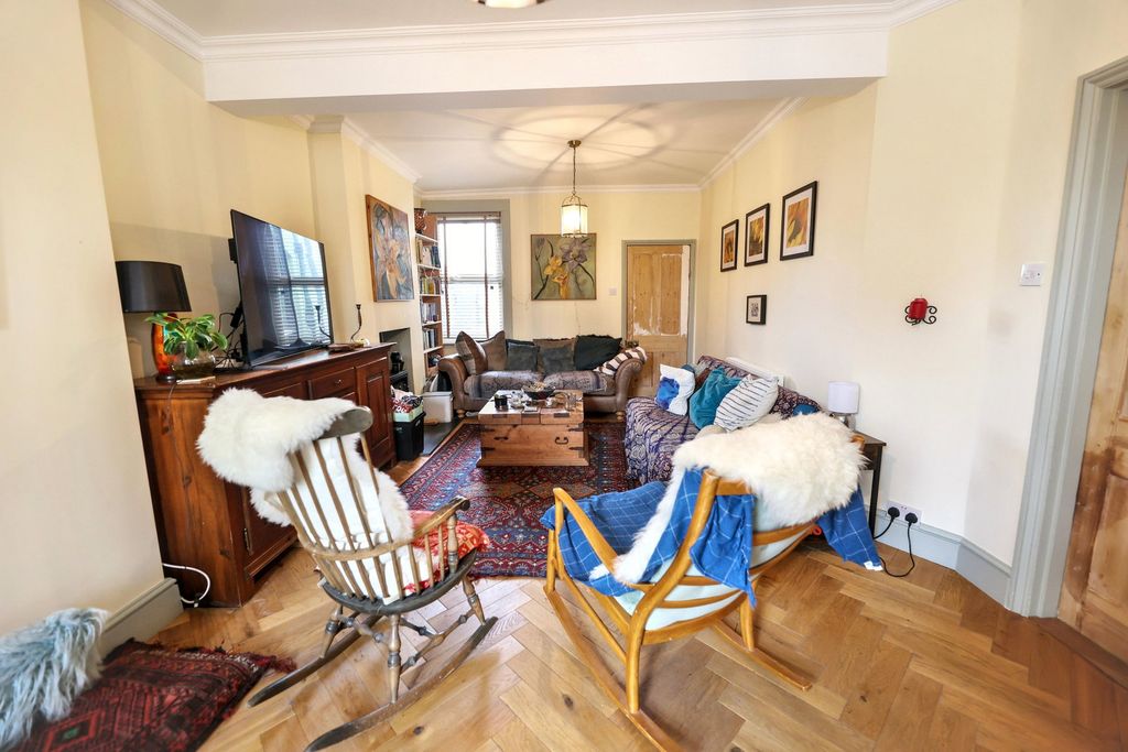 Property photo 3 of 15