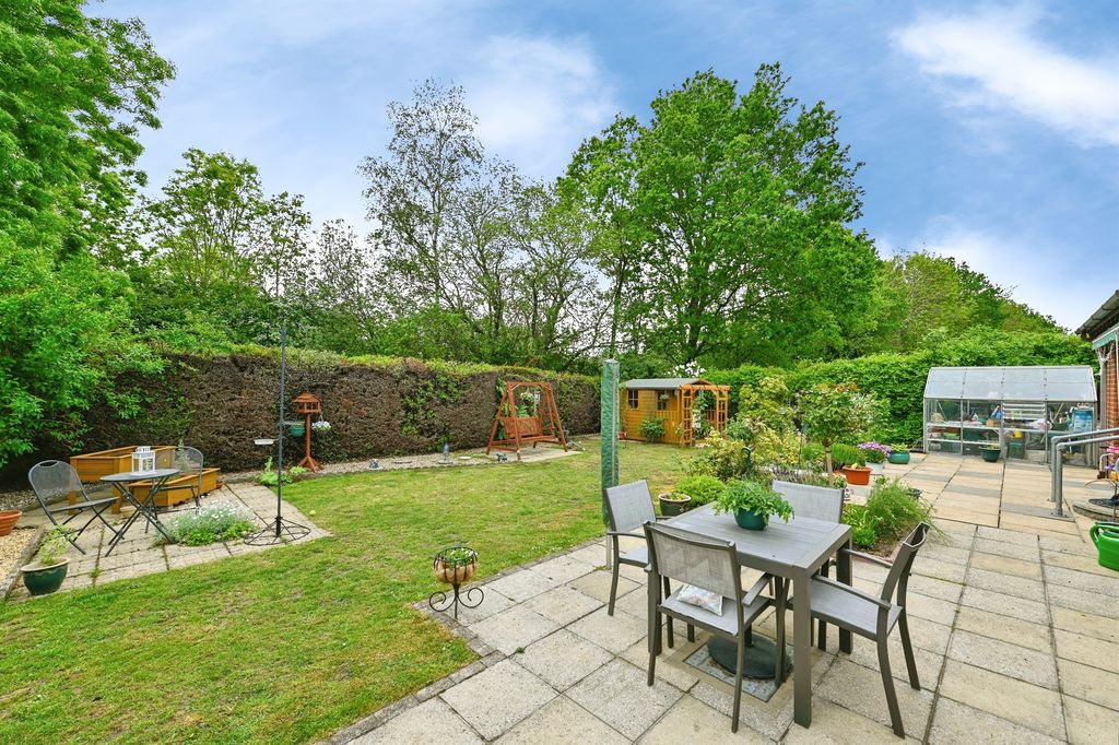 Property photo 2 of 19