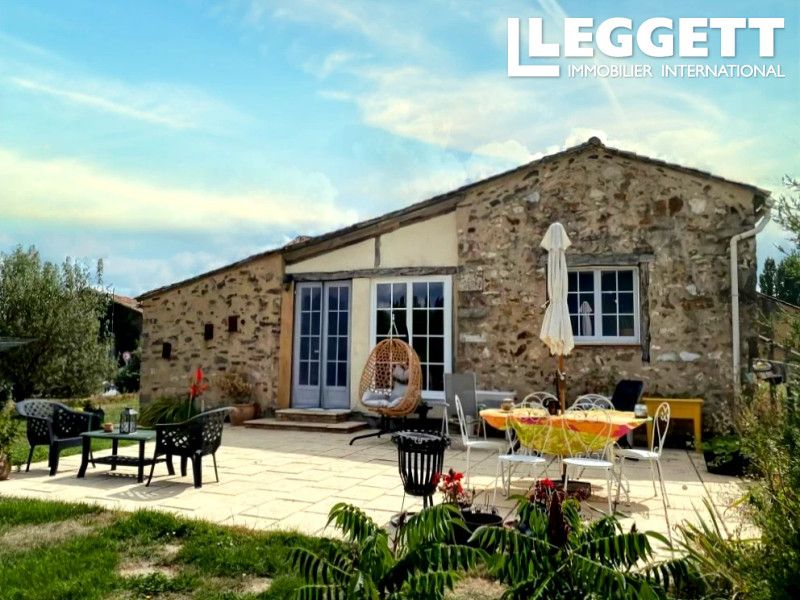 Property photo 2 of 10