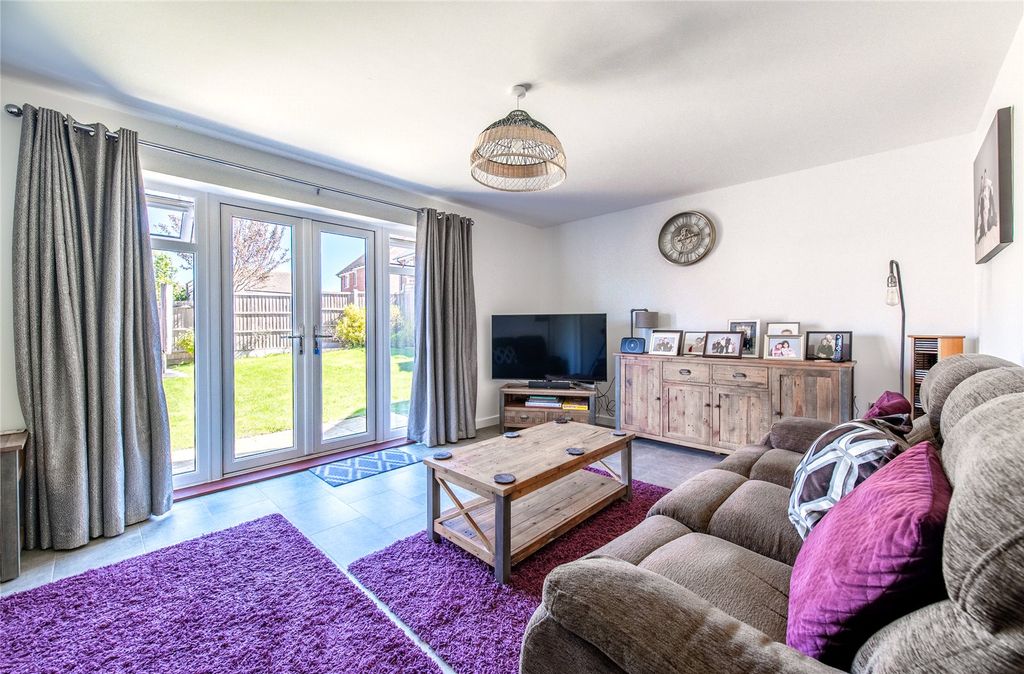 Property photo 2 of 18 Picture 2