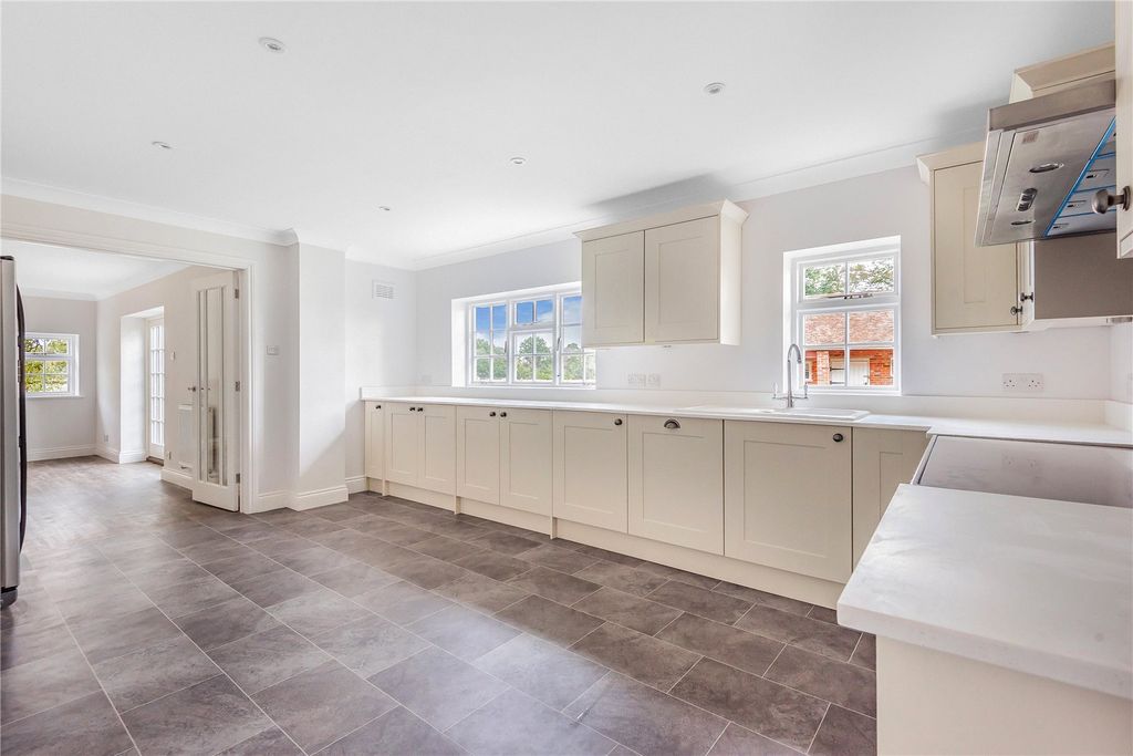 Property photo 3 of 13 Kitchen