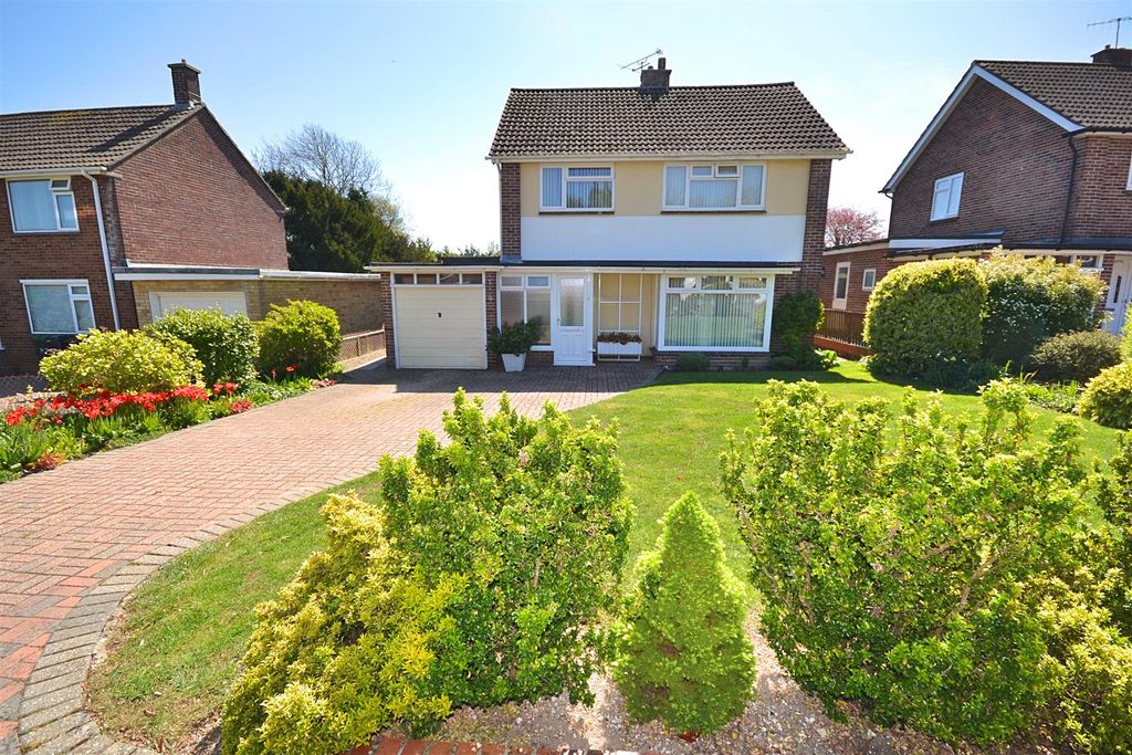 Property photo 1 of 42 66.Png