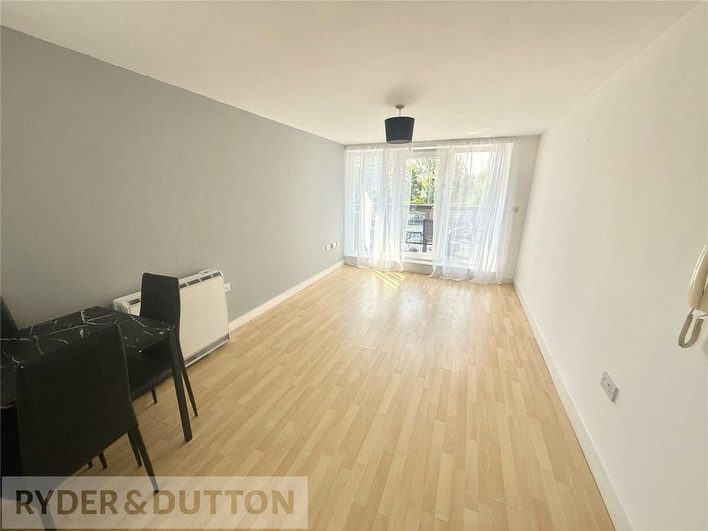 Property photo 2 of 17 Open Plan Living