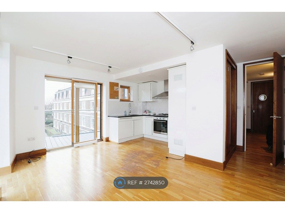 Property photo 3 of 23