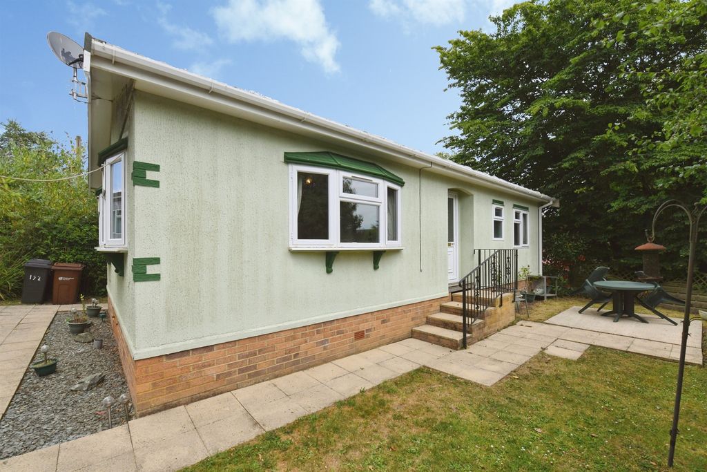 Property photo 1 of 20