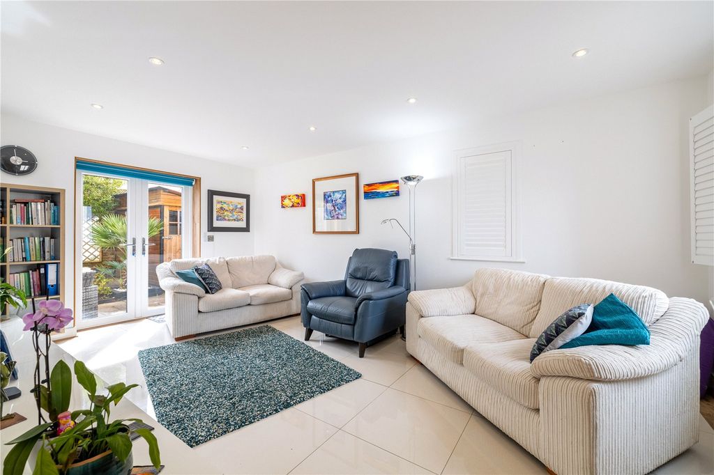 Property photo 3 of 42 Picture No. 83