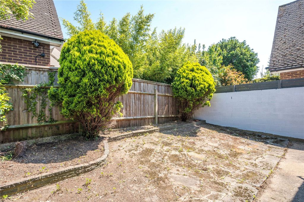 Property photo 3 of 15 Picture No. 02