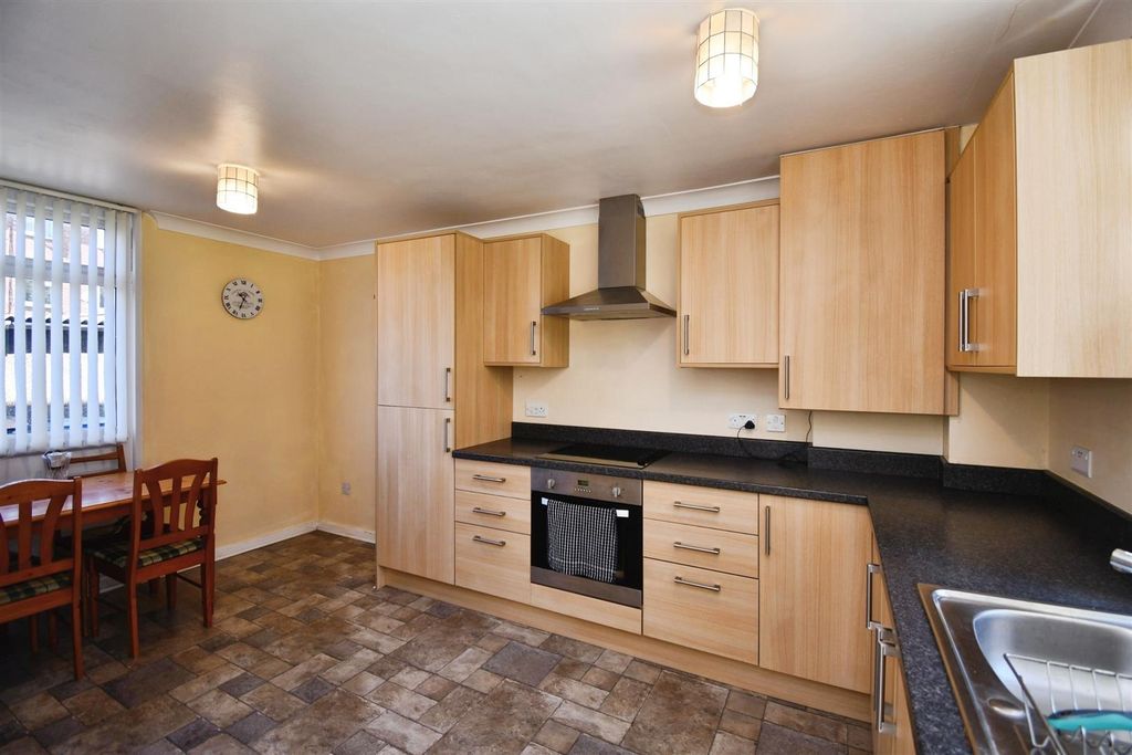 Property photo 3 of 14 54A38273-U 20 20 2821 29.Jpg