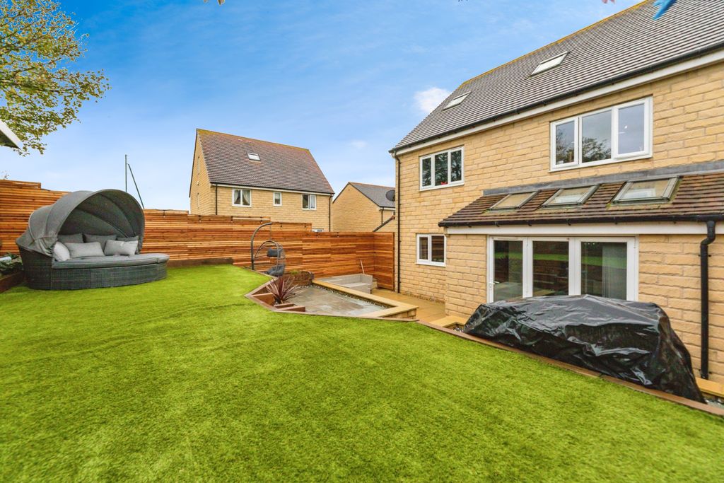 Property photo 2 of 30 2A8A2921-2-1031