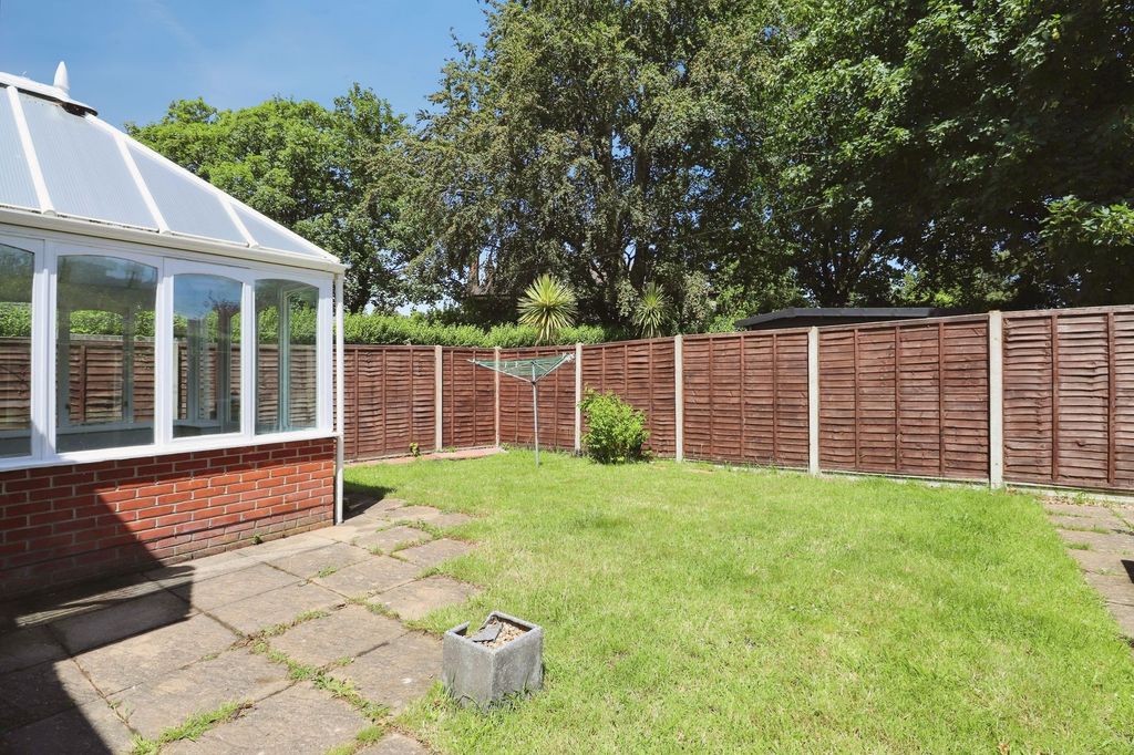 Property photo 2 of 12