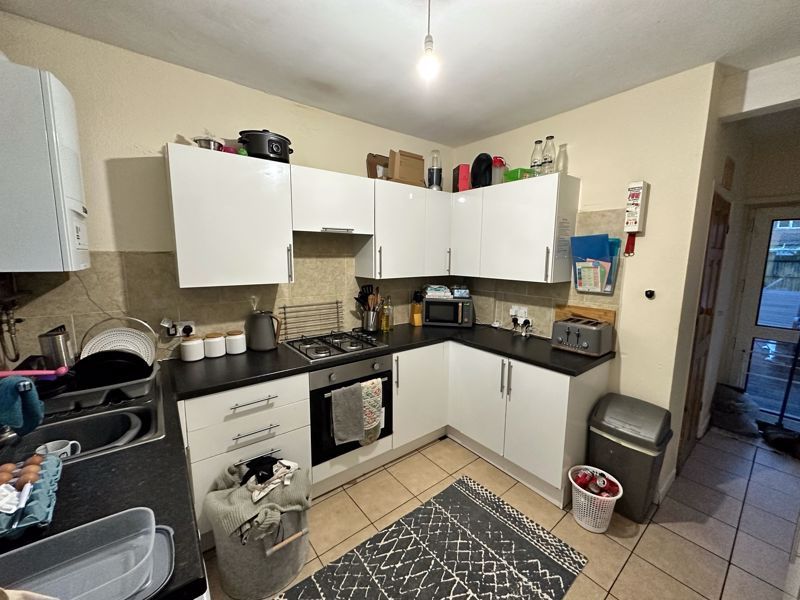 Property photo 2 of 8 Photo 6