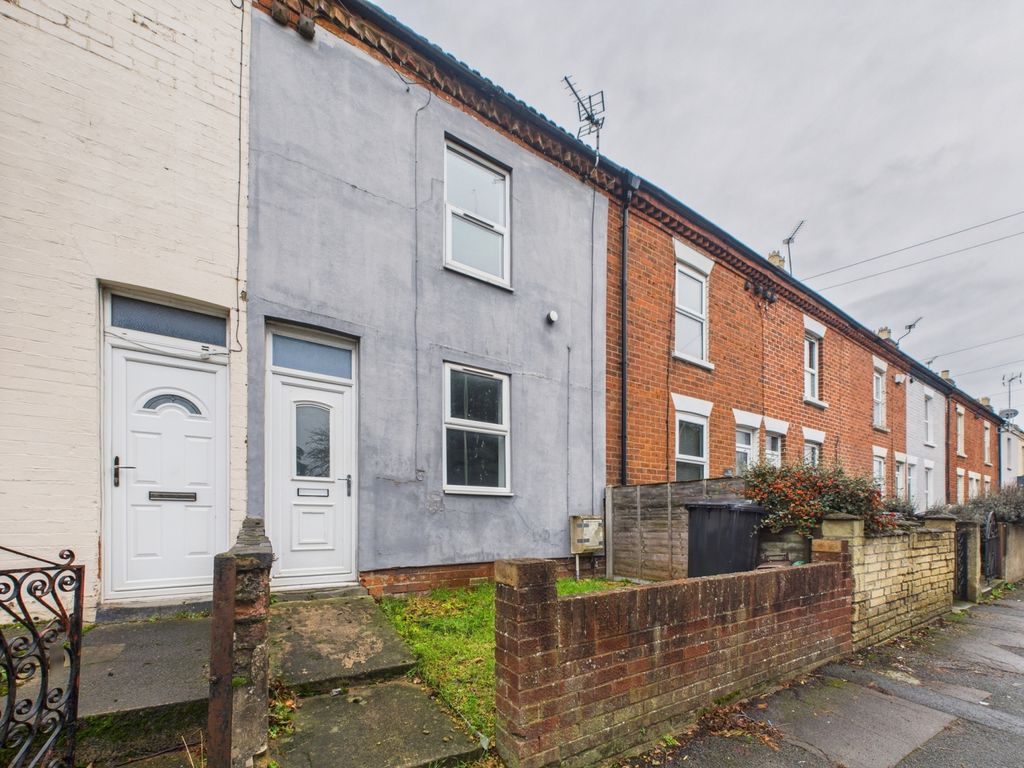 Property photo 1 of 6 Cam03062G0-Pr0217-Still010 (1)