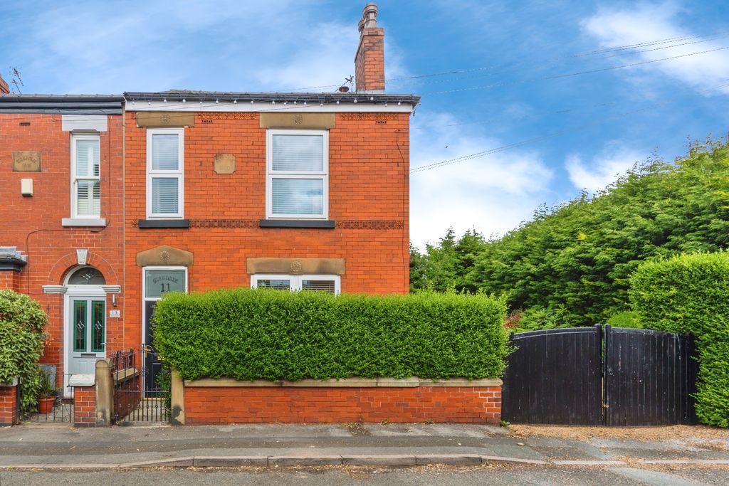 Property photo 1 of 15