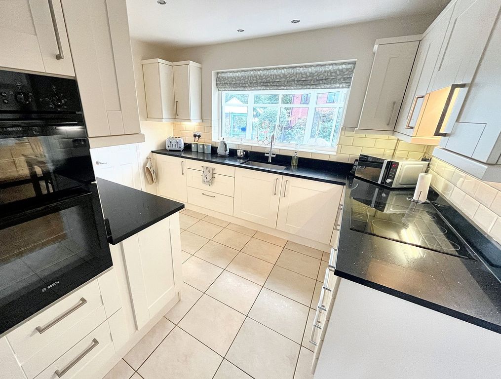 Property photo 3 of 38