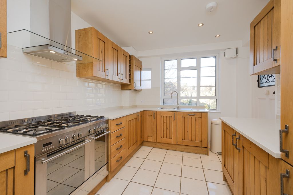 Property photo 3 of 11 Picture No. 06