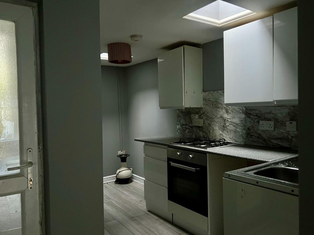 Property photo 3 of 10 Img_2464.Jpg